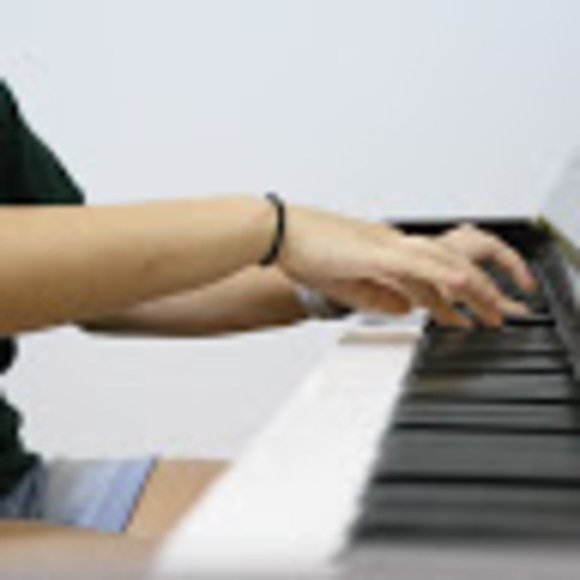 Meet your Posher, Haley - Picture 1 of 1